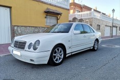 Mercedes Clase E E 300 DT AVANTGARDE