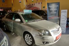 Toyota Avensis 1.8 Sol 130 CV pegatina c