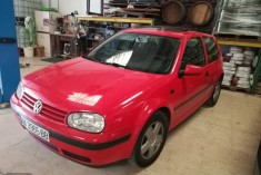 Volkswagen Golf 1.6 CONCEPTLINE AUTO