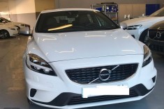Volvo V 40 2.0 T3 RDesign Momentum