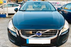Volvo V 60 2.4 D5 Momentum AWD Auto
