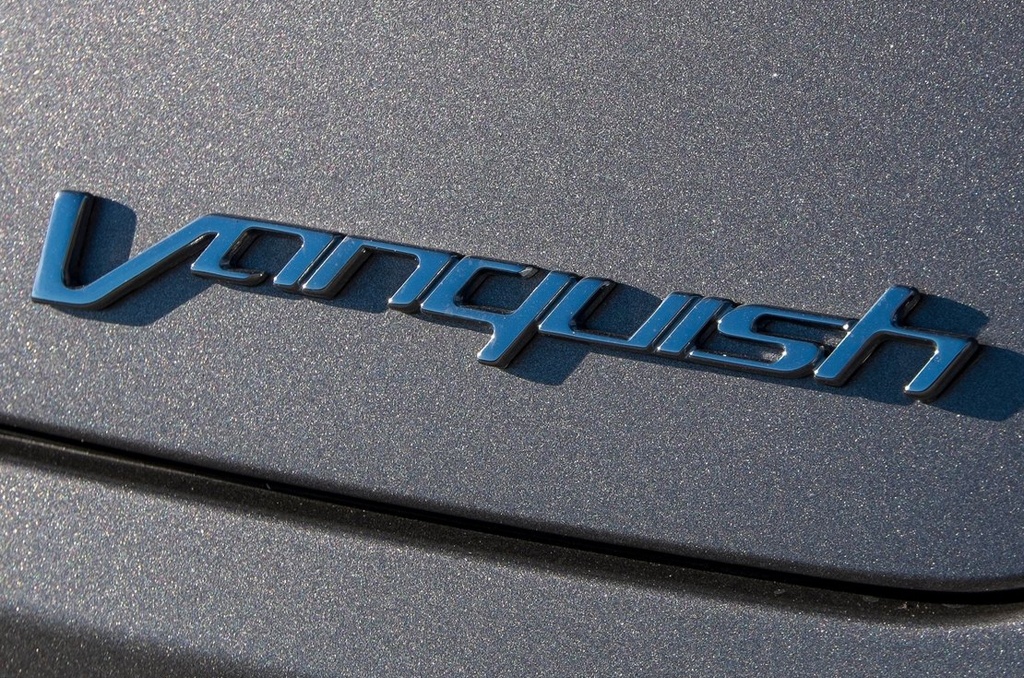 Aston Martin Vanquish Vanquish