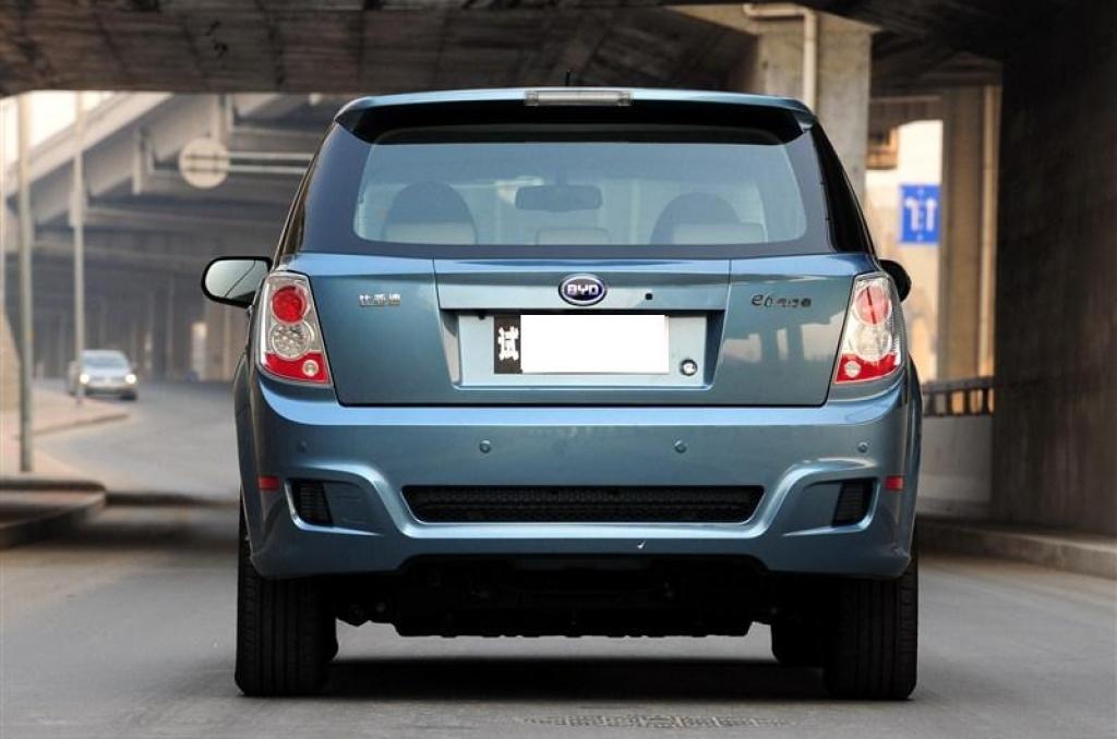 BYD E6