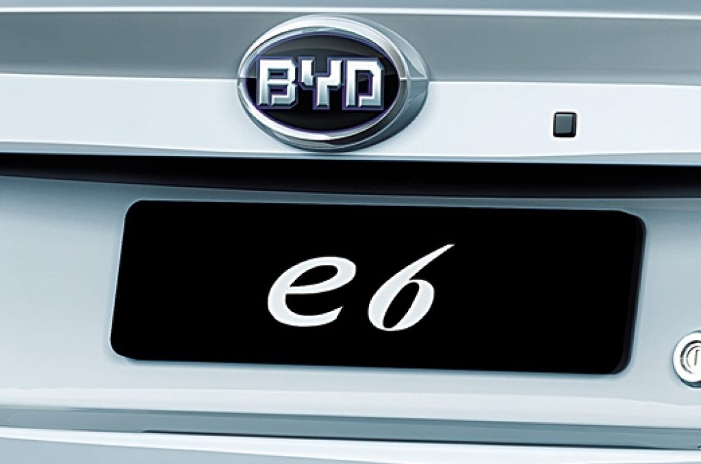 BYD E6