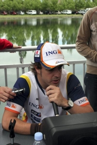 Fernando Alonso llega a - Montreal - Canada