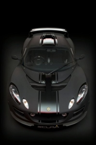 Lotus presenta al Exige Scura.