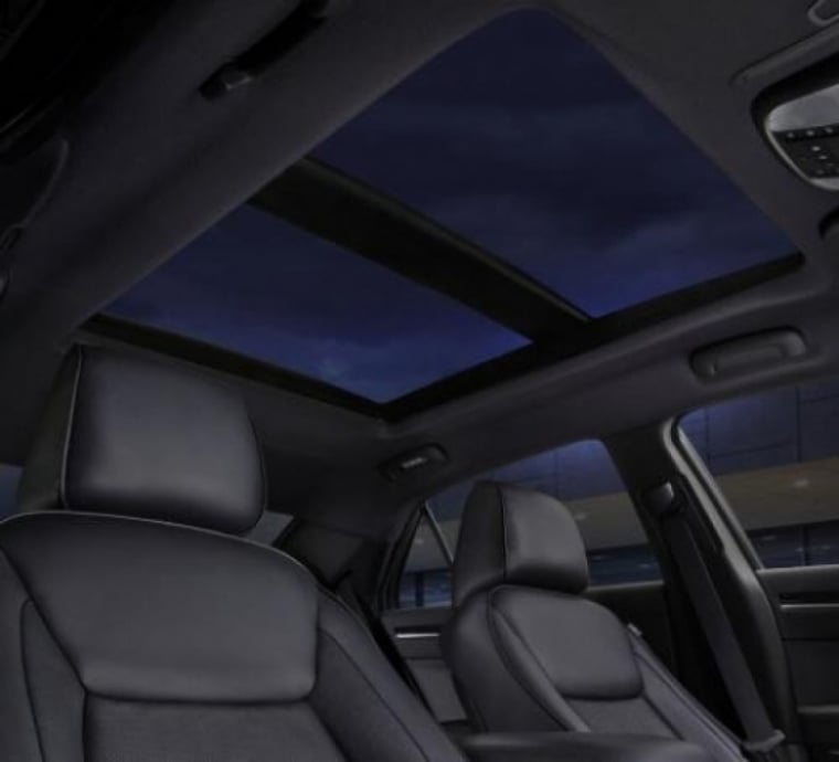 Nuevo Chrysler 300 Presentado Oficialmente Motor Es