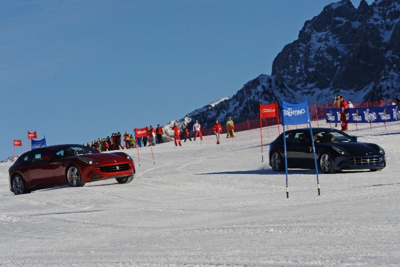 Alonso y Massa prueban el Ferrari FF sobre la nieve