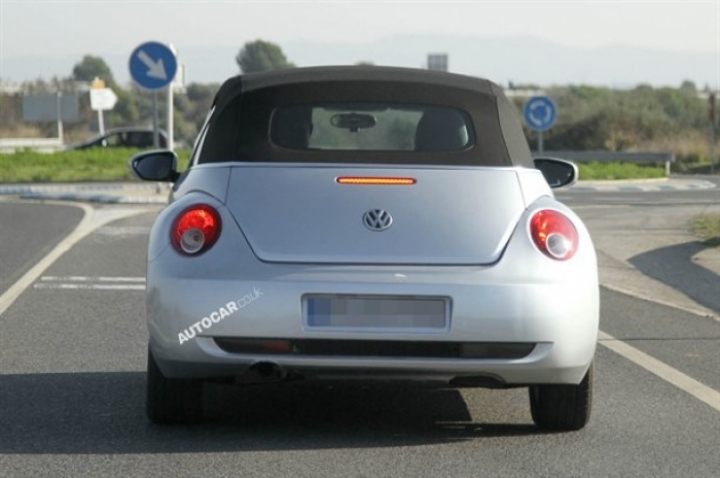 Nuevas fotos espías del Volkswagen Beetle cabrio