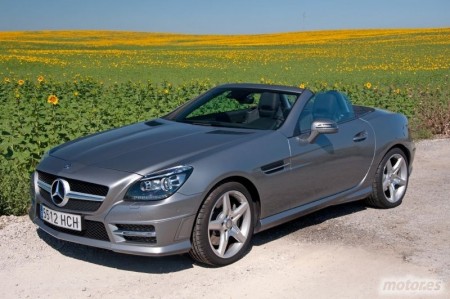 Mercedes-Benz SLK 250. Placer para dos