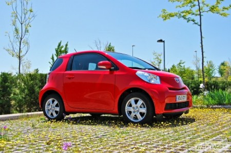 Toyota IQ 1.0 VVTi. Rompiendo moldes
