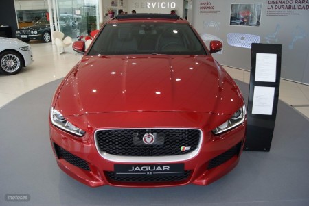 Presentación Jaguar XE (II): Exterior, interior y tecnología
