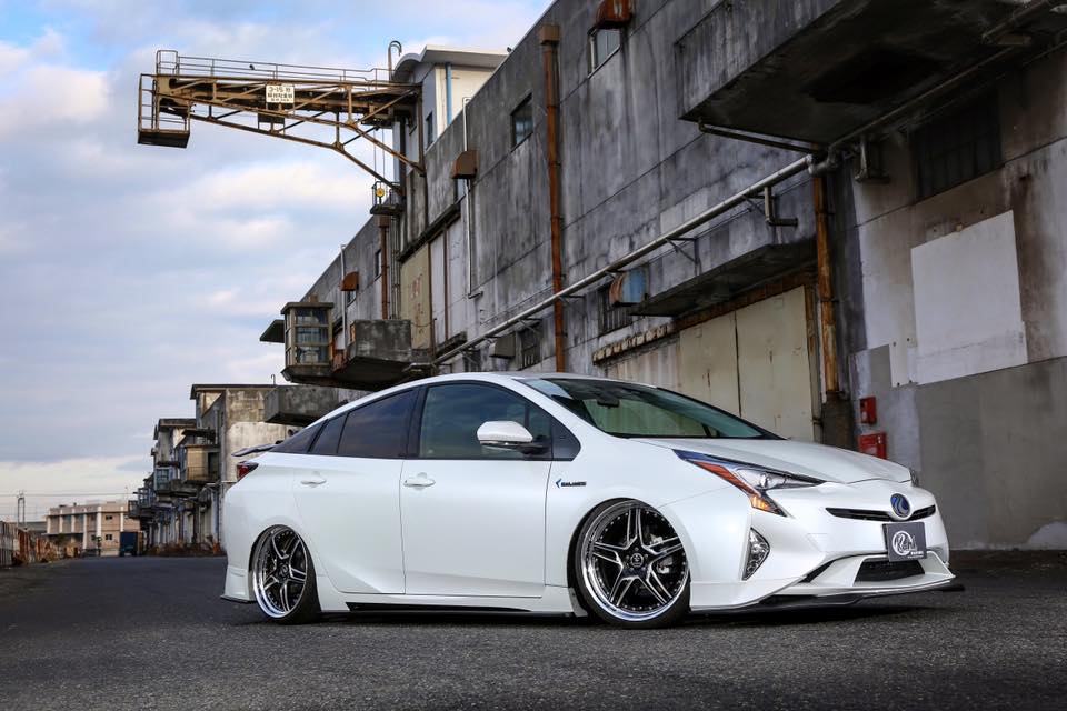 Toyota Prius Por Kuhl Racing Motor es