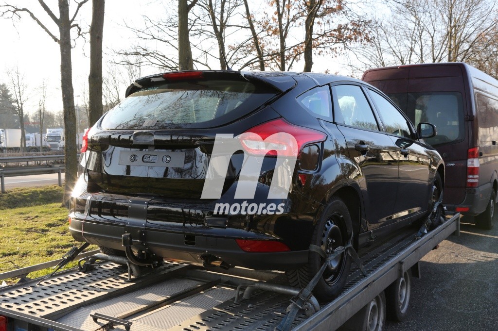 El Ford Focus 2018 prueba su nuevo chasis y nos muestra el interior