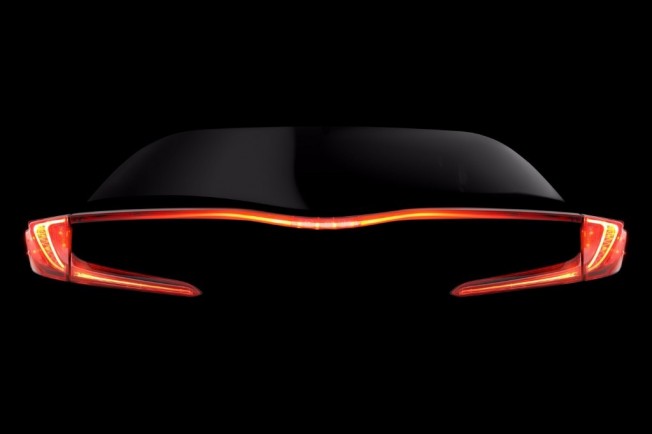 Toyota Prius Plug-in Hybrid - teaser