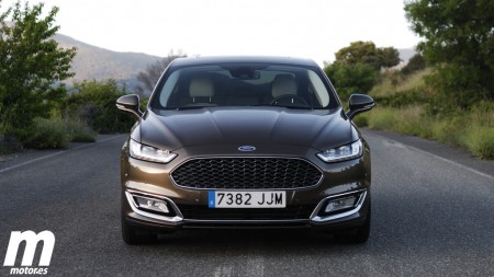 Prueba Ford Mondeo Vignale 2.0 TDCi Powershift: gama, equipamiento y conclusiones (III)