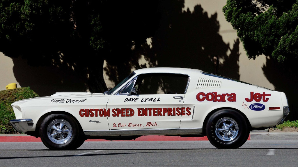 El Ford Mustang Cobra Jet Lightweight de 1968 que costó solo un dólar