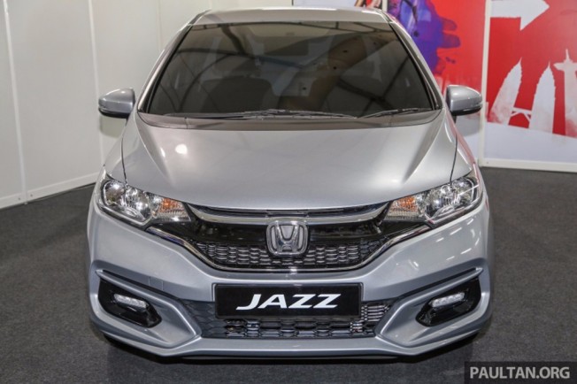 Honda Jazz 2017 - frontal Honda Jazz 2017 - frontal