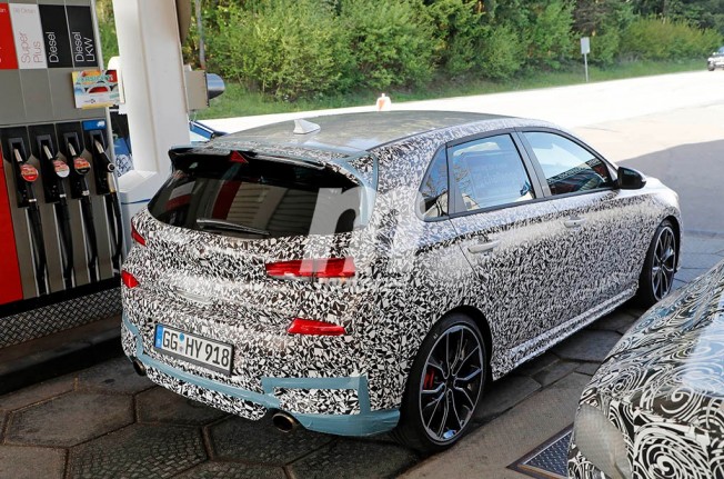 Hyundai i30 N 2018 - foto espía posterior Hyundai i30 N 2018 - foto espía posterior