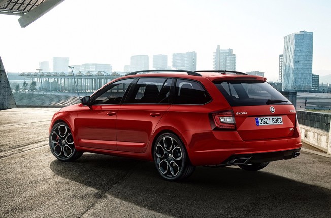 Skoda Octavia Combi RS 245 2017 Skoda Octavia Combi RS 245 2017