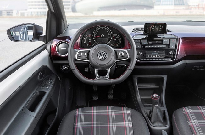 Volkswagen Up! GTI 2018 - interior Volkswagen Up! GTI 2018 - interior