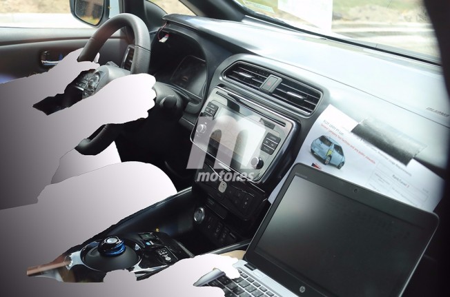 Nissan Leaf 2018 - foto espía interior Nissan Leaf 2018 - foto espía interior