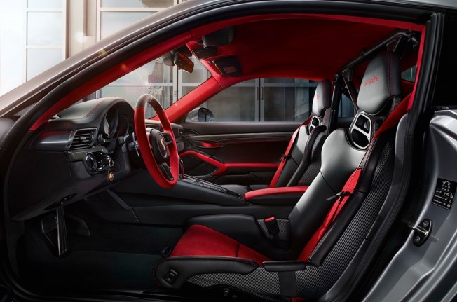 Porsche 911 GT2 RS 2018 - interior Porsche 911 GT2 RS 2018 - interior