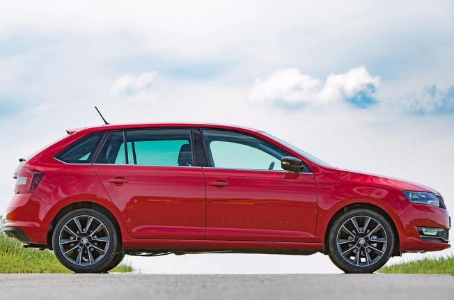 Skoda Spaceback 2017 - lateral Skoda Spaceback 2017 - lateral