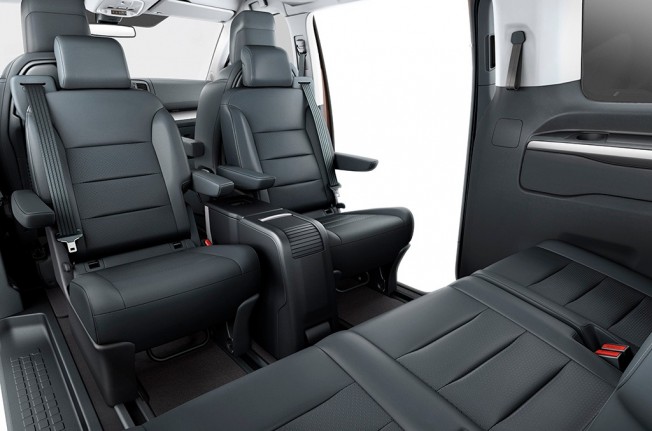 Toyota ProAce Verso VIP 2017 - interior Toyota ProAce Verso VIP 2017 - interior