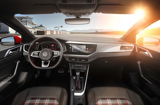 Volkswagen Polo GTI 2018 - interior Volkswagen Polo GTI 2018 - interior