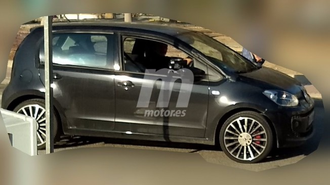 Volkswagen Up! GTI 2018 - foto espía lateral Volkswagen Up! GTI 2018 - foto espía lateral