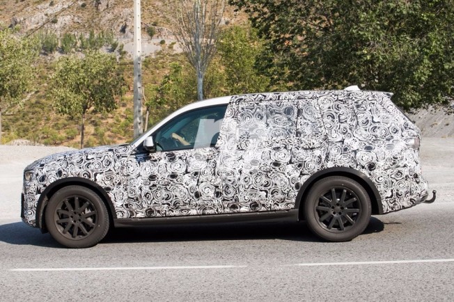 BMW X7 2018 - foto espía lateral BMW X7 2018 - foto espía lateral
