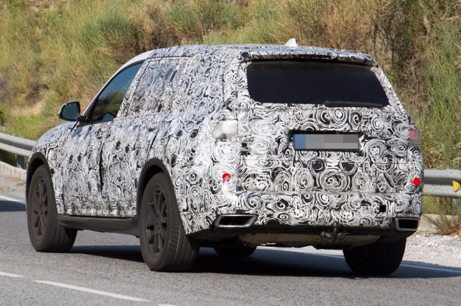 BMW X7 2018 - foto espía posterior BMW X7 2018 - foto espía posterior