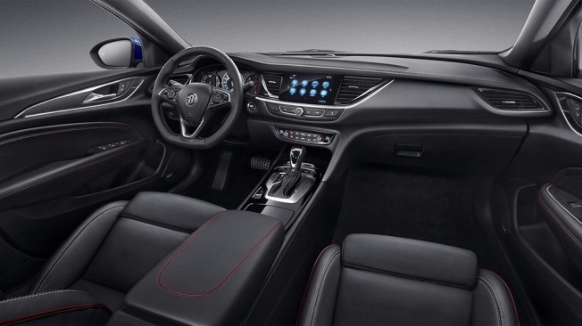 Buick Regal GS 2018 - interior Buick Regal GS 2018 - interior