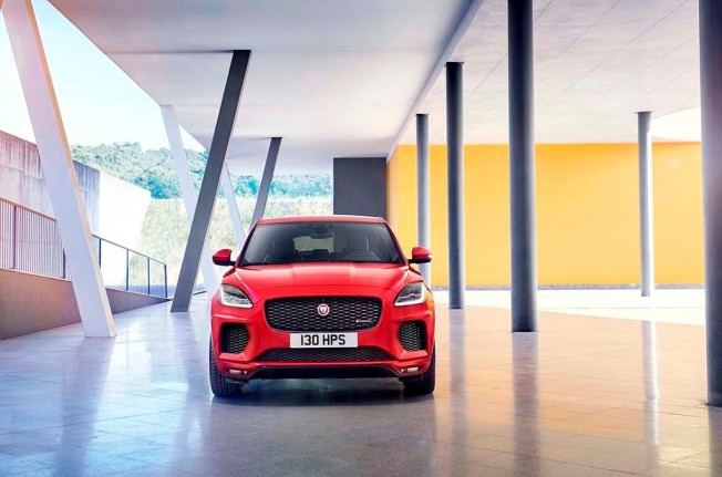 Jaguar E-Pace - frontal Jaguar E-Pace - frontal