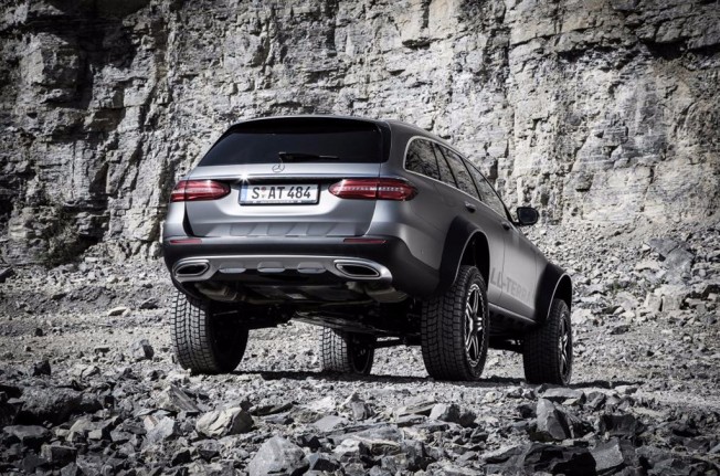 Mercedes Clase E All-Terrain 4x4² - posterior Mercedes Clase E All-Terrain 4x4² - posterior