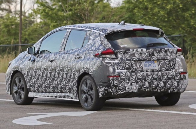 Nissan Leaf 2018 - foto espía posterior Nissan Leaf 2018 - foto espía posterior