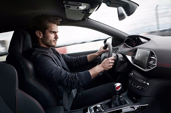 Peugeot 308 GTi 2018 - interior Peugeot 308 GTi 2018 - interior