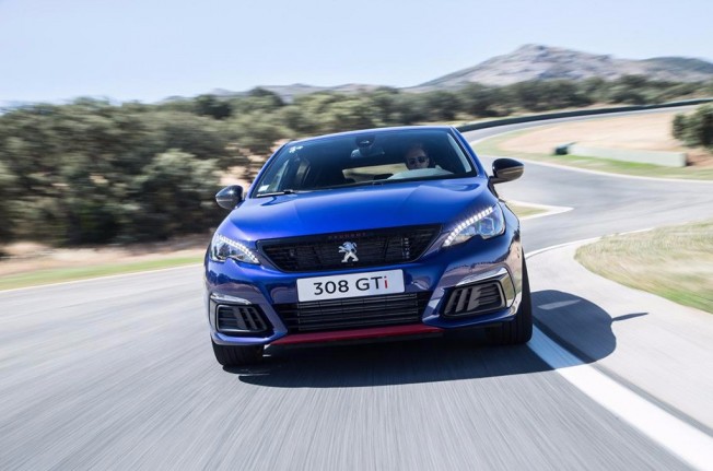 Peugeot 308 GTi 2018 - frontal Peugeot 308 GTi 2018 - frontal