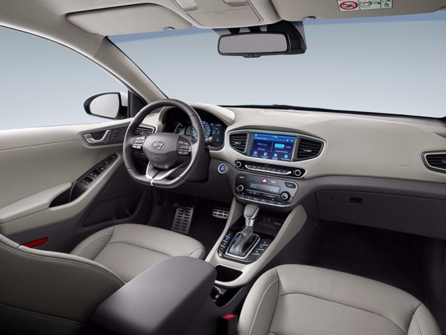 Hyundai IONIQ Plug-in Hybrid - interior Hyundai IONIQ Plug-in Hybrid - interior