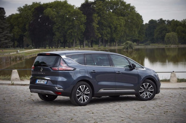 Renault Espace 2017 - posterior Renault Espace 2017 - posterior