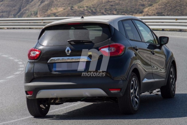 Renault Captur - foto espía Renault Captur - foto espía