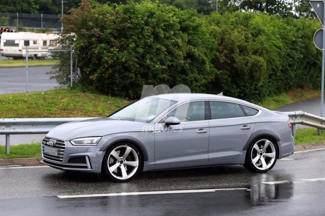 Audi RS 5 Sportback 2019 - foto espía lateral Audi RS 5 Sportback 2019 - foto espía lateral