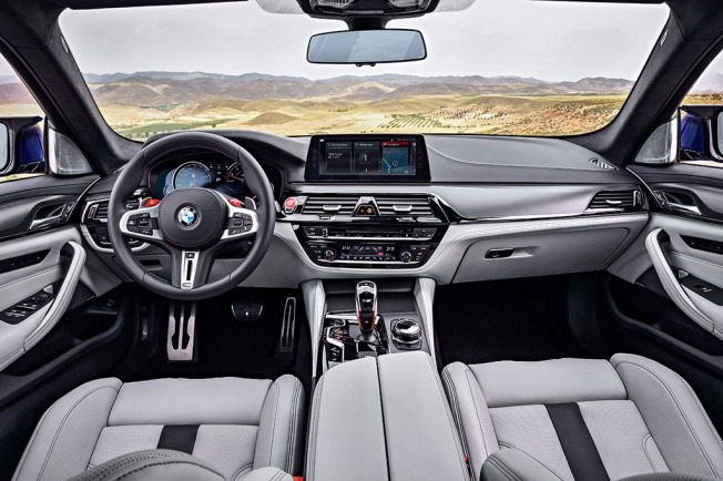 BMW M5 2018 - interior BMW M5 2018 - interior