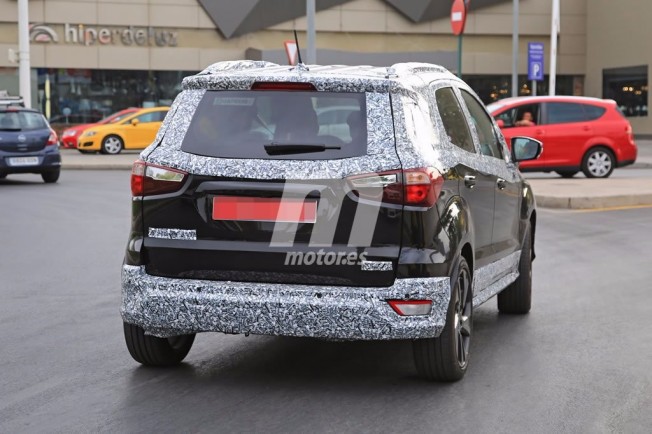 Ford EcoSport ST-Line 2018 - foto espía posterior Ford EcoSport ST-Line 2018 - foto espía posterior