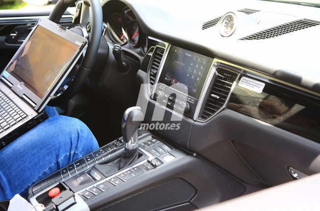 Porsche Macan 2018 - foto espía interior Porsche Macan 2018 - foto espía interior