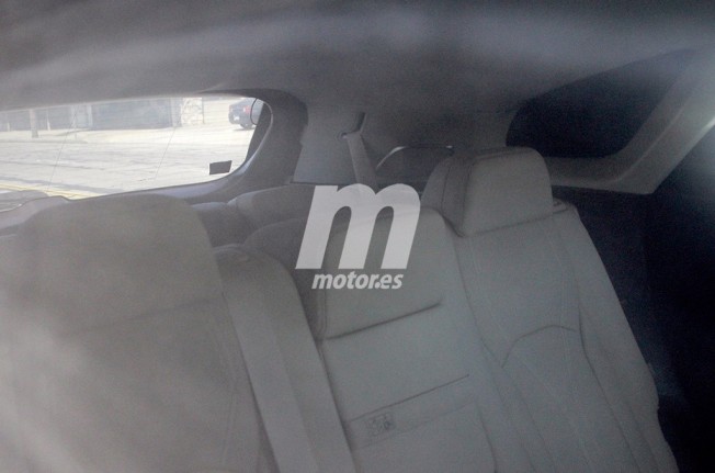 Lexus RX L 2018 - foto espía interior Lexus RX L 2018 - foto espía interior