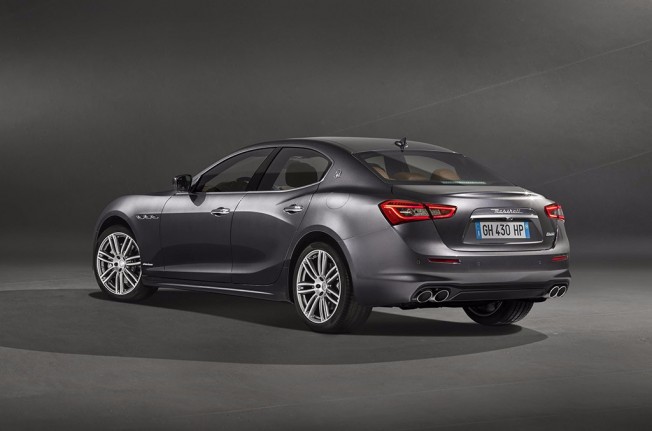Maserati Ghibli GranLusso 2018 - posterior Maserati Ghibli GranLusso 2018 - posterior