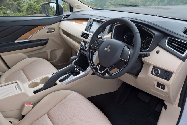 Mitsubishi Xpander 2018 - interior Mitsubishi Xpander 2018 - interior