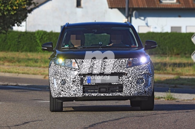 Suzuki Vitara 2018 - foto espía frontal Suzuki Vitara 2018 - foto espía frontal